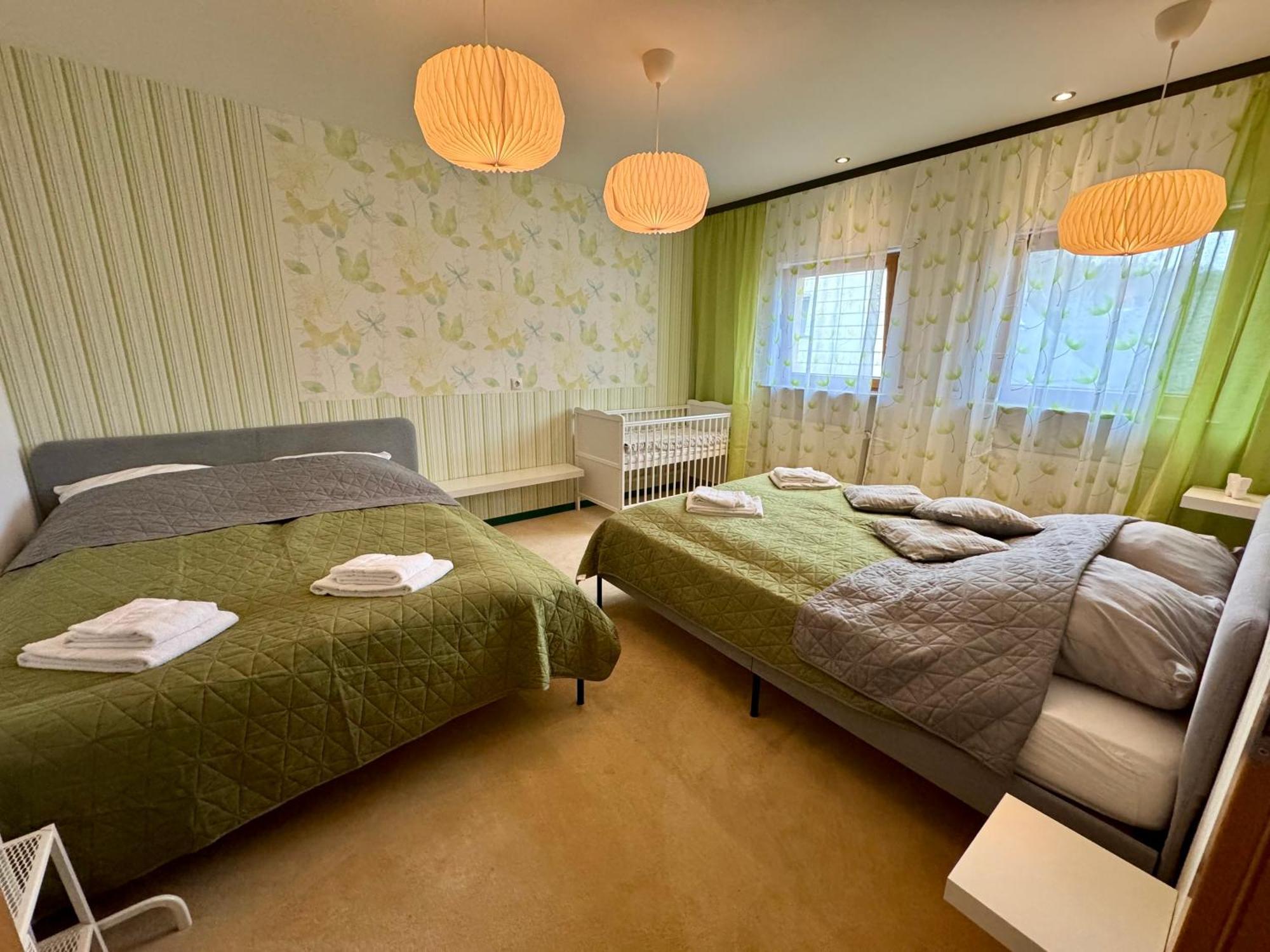 Bookeinfach Bad Ems - Private - Sauna Jacuzzi Whirlpool Swimmingpool Alahna Sup Beachvolleyball Billiards Ping Pong Cinema Theater Music Disco Ball Bbq Und Parkplaetze 외부 사진