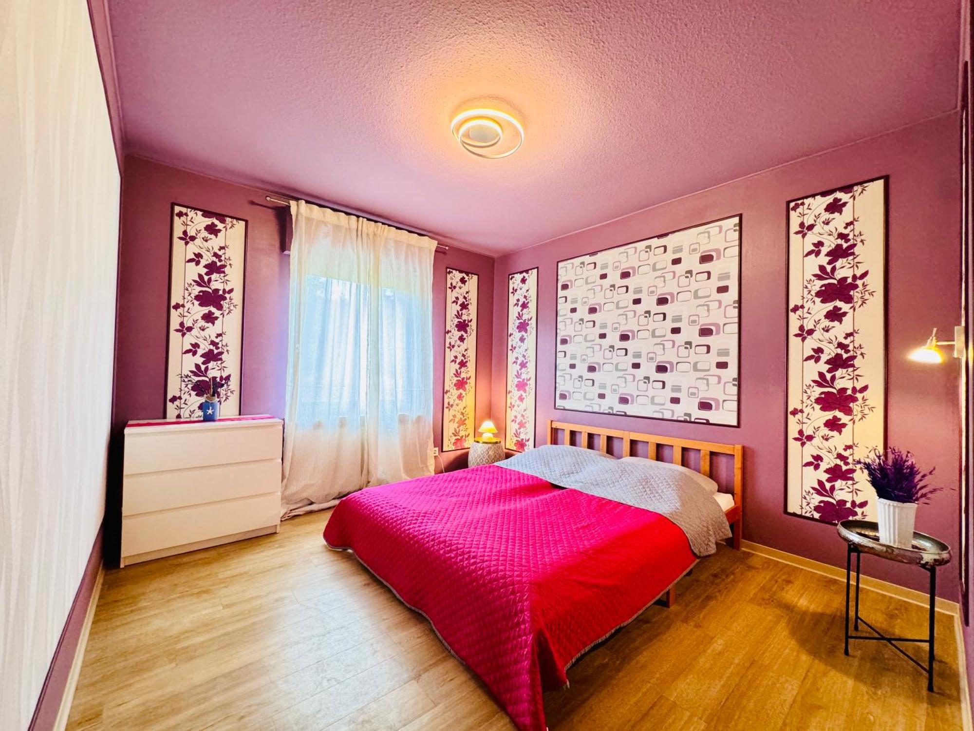Bookeinfach Bad Ems - Private - Sauna Jacuzzi Whirlpool Swimmingpool Alahna Sup Beachvolleyball Billiards Ping Pong Cinema Theater Music Disco Ball Bbq Und Parkplaetze 외부 사진