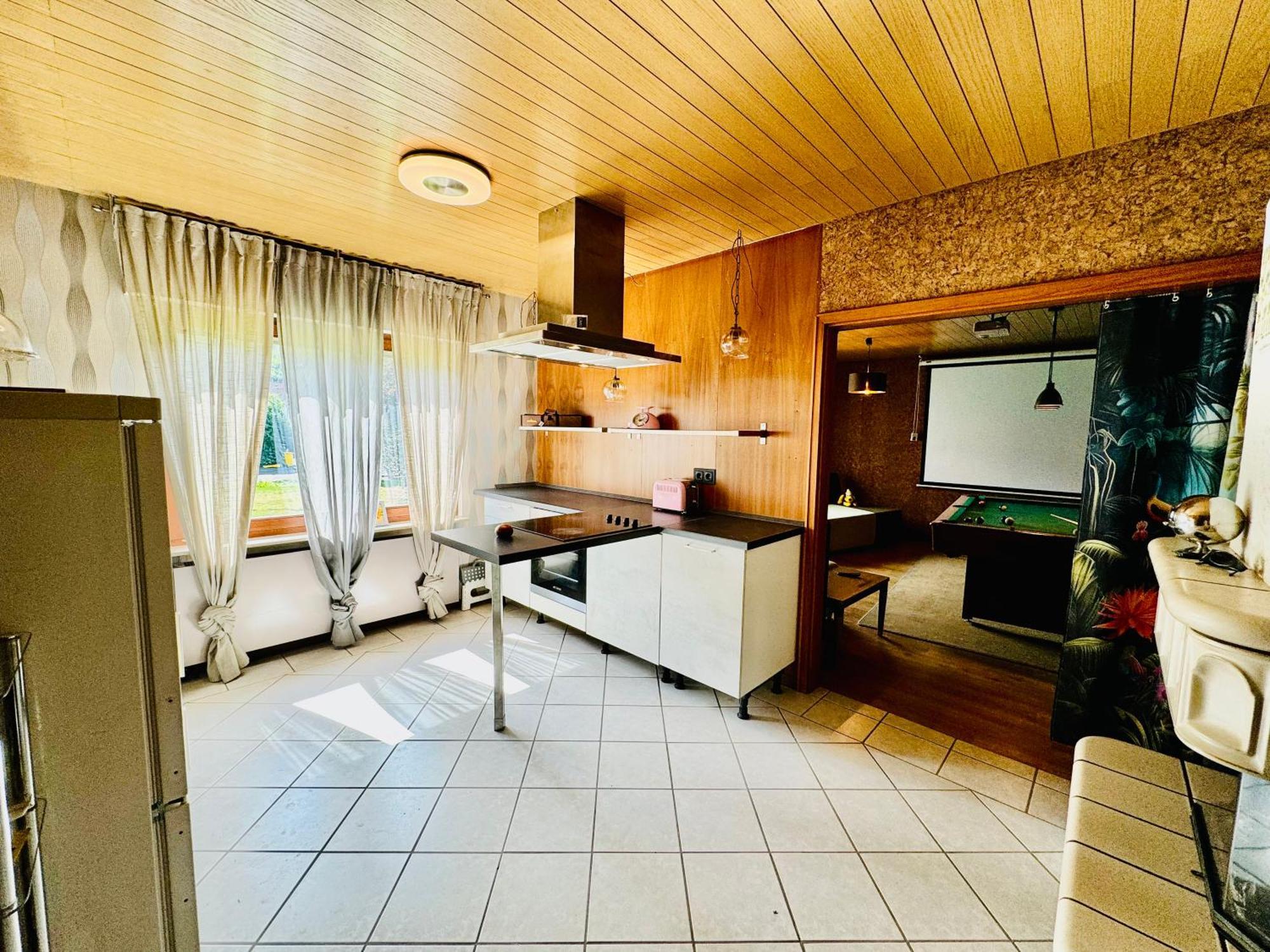 Bookeinfach Bad Ems - Private - Sauna Jacuzzi Whirlpool Swimmingpool Alahna Sup Beachvolleyball Billiards Ping Pong Cinema Theater Music Disco Ball Bbq Und Parkplaetze 외부 사진