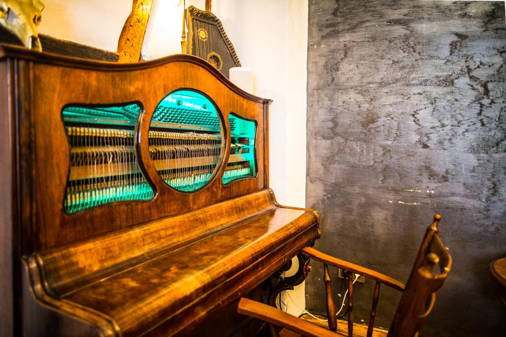 Bookeinfach Bad Ems - Private - Sauna Jacuzzi Whirlpool Swimmingpool Alahna Sup Beachvolleyball Billiards Ping Pong Cinema Theater Music Disco Ball Bbq Und Parkplaetze 외부 사진