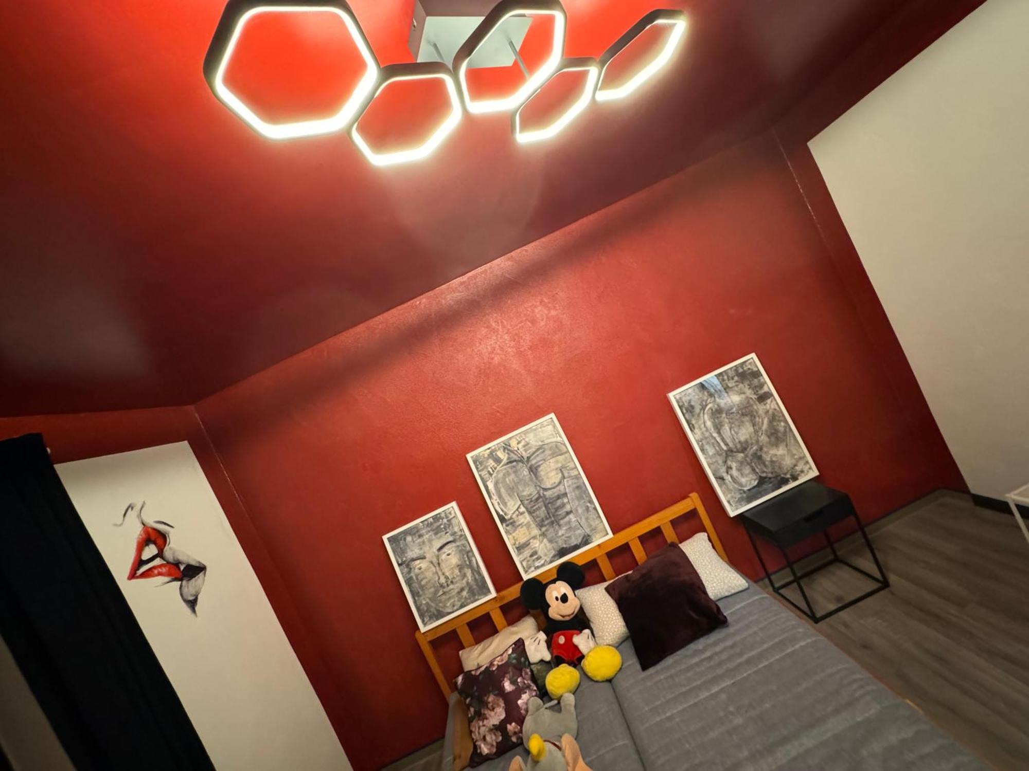 Bookeinfach Bad Ems - Private - Sauna Jacuzzi Whirlpool Swimmingpool Alahna Sup Beachvolleyball Billiards Ping Pong Cinema Theater Music Disco Ball Bbq Und Parkplaetze 외부 사진