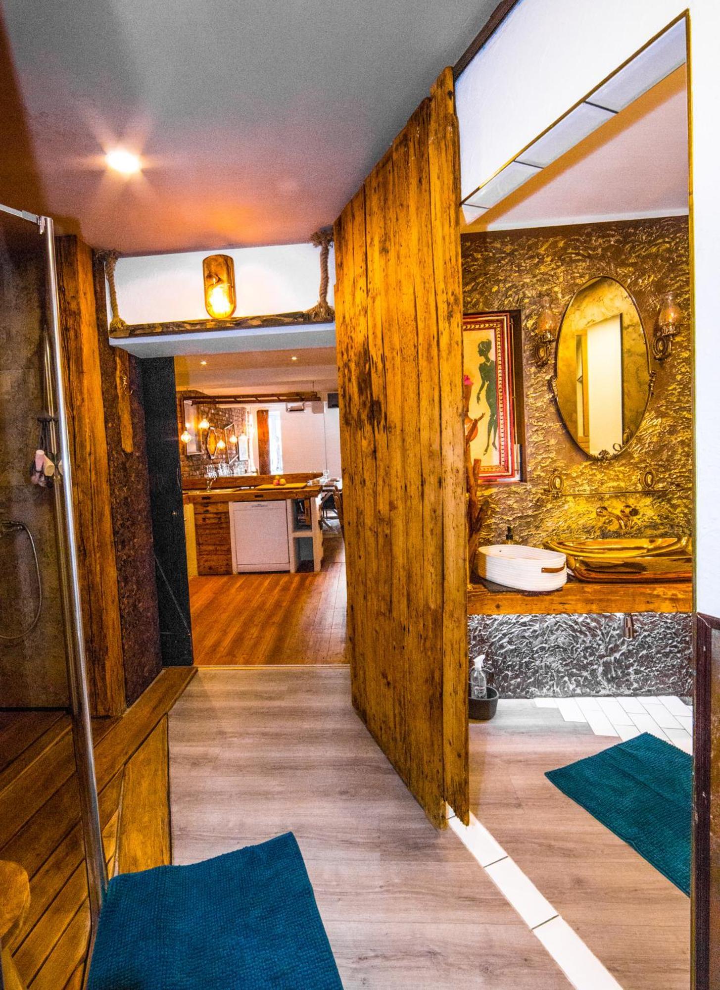Bookeinfach Bad Ems - Private - Sauna Jacuzzi Whirlpool Swimmingpool Alahna Sup Beachvolleyball Billiards Ping Pong Cinema Theater Music Disco Ball Bbq Und Parkplaetze 객실 사진