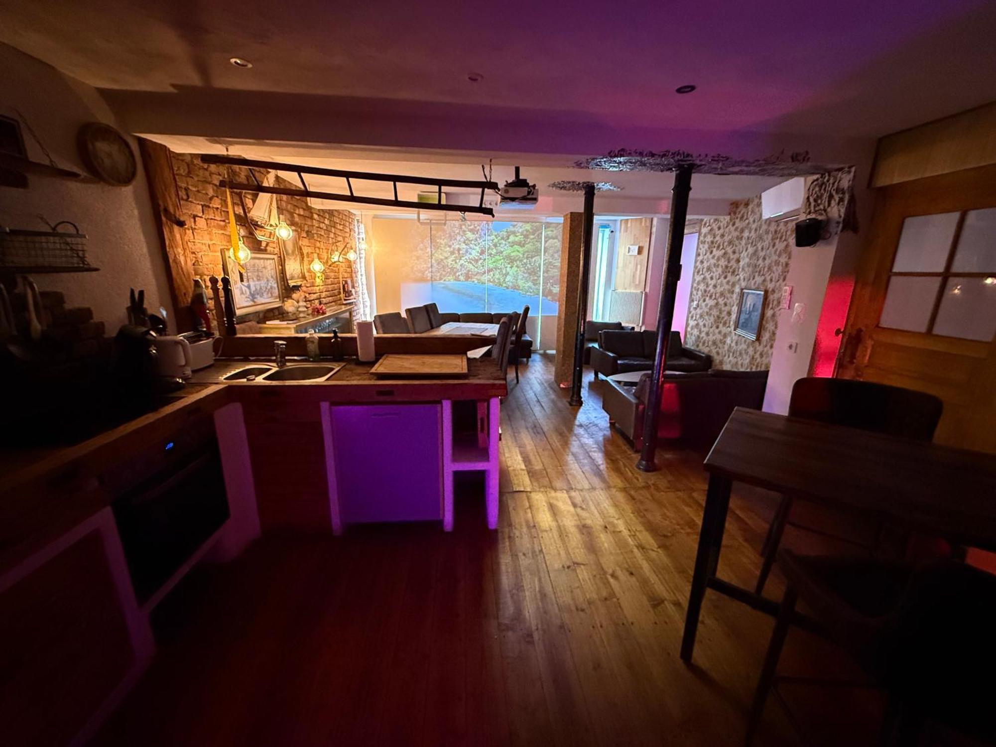 Bookeinfach Bad Ems - Private - Sauna Jacuzzi Whirlpool Swimmingpool Alahna Sup Beachvolleyball Billiards Ping Pong Cinema Theater Music Disco Ball Bbq Und Parkplaetze 외부 사진